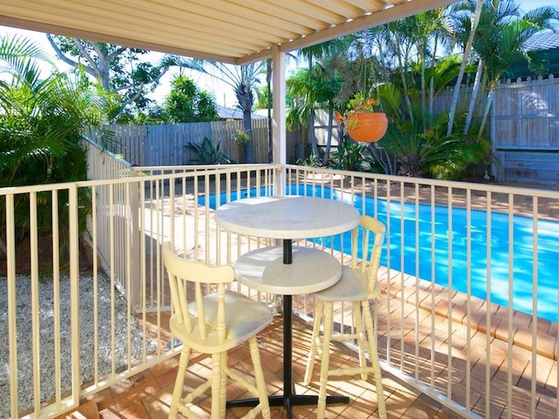 16 Drake Street, Wellington Point QLD 4160