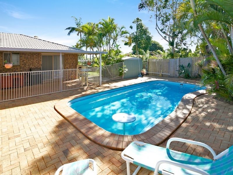 16 Drake Street, Wellington Point QLD 4160