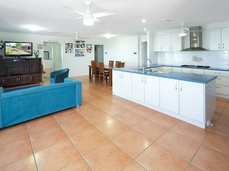 35 Parkgrove Street, Birkdale QLD 4159
