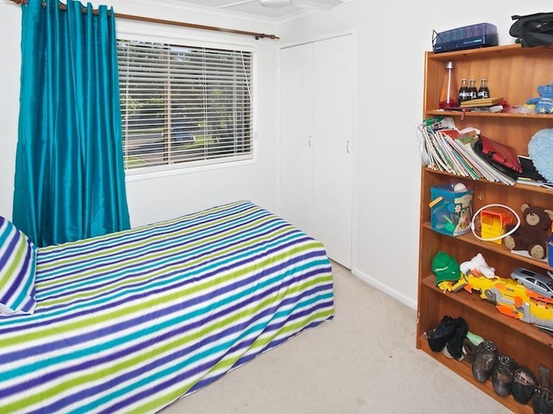 9 Ruth Street, Birkdale QLD 4159