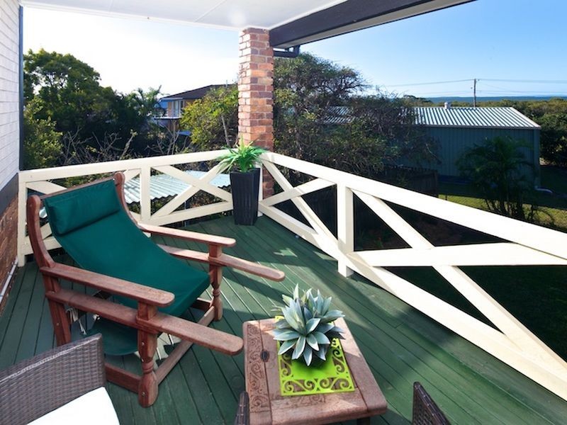 9 Ruth Street, Birkdale QLD 4159