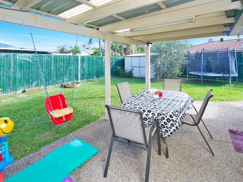 1/15 Collingwood Road, Birkdale QLD 4159