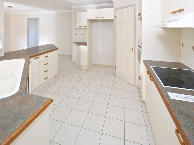 10 Lynch Crescent, Birkdale QLD 4159