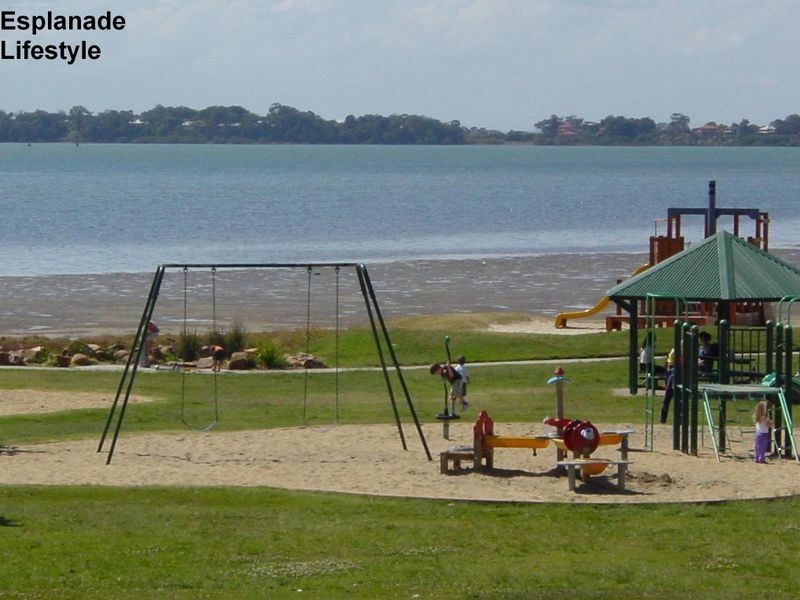 2 Bates Drive, Birkdale QLD 4159