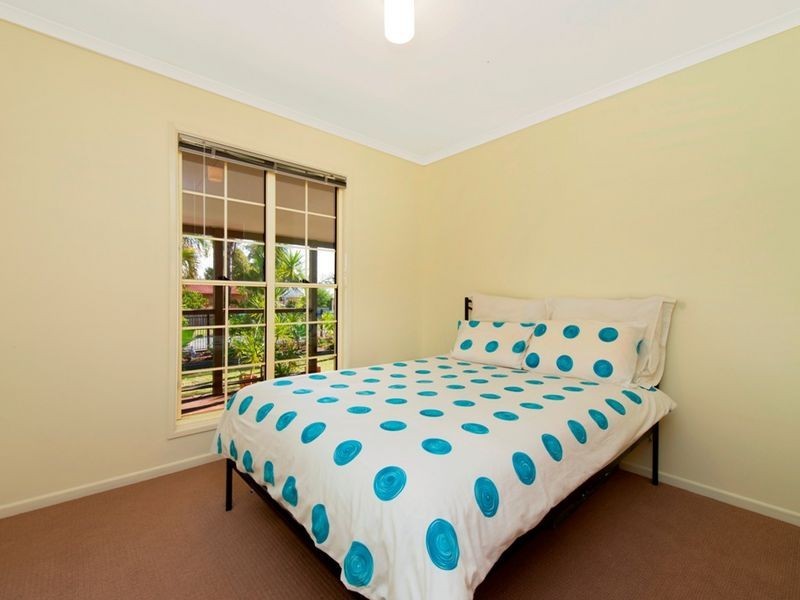 1 Madelin Court, Thorneside QLD 4158