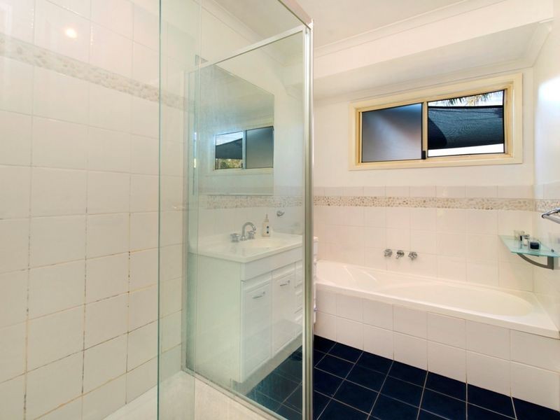 1 Madelin Court, Thorneside QLD 4158