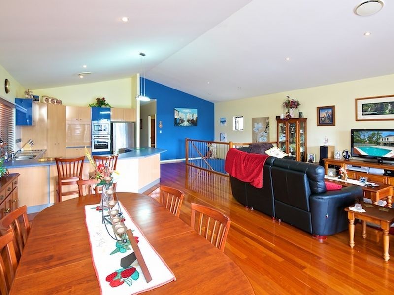 14 Mooroondu Road, Thorneside QLD 4158