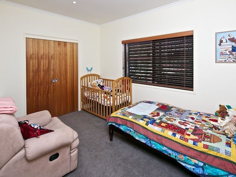 14 Mooroondu Road, Thorneside QLD 4158