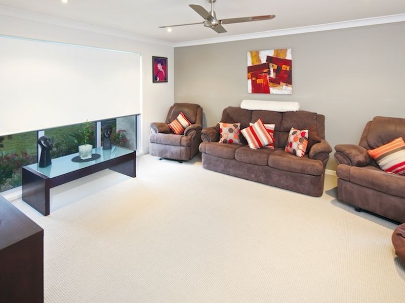 12 Elaine Place, Birkdale QLD 4159