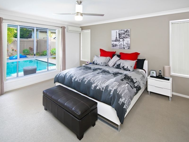 12 Elaine Place, Birkdale QLD 4159