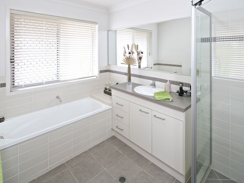 12 Elaine Place, Birkdale QLD 4159