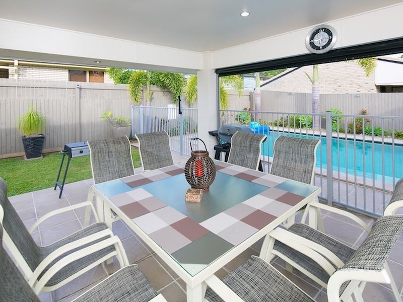 12 Elaine Place, Birkdale QLD 4159