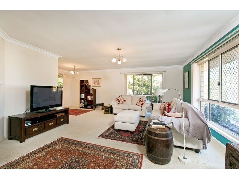 44 Penzance Drive, Redland Bay QLD 4165