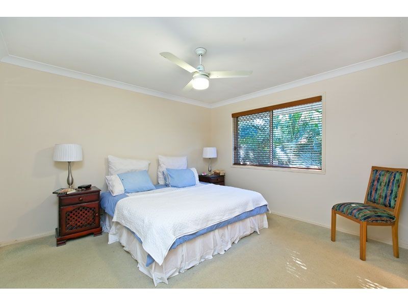 44 Penzance Drive, Redland Bay QLD 4165