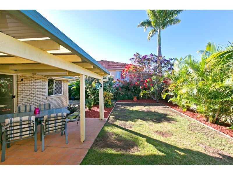 44 Penzance Drive, Redland Bay QLD 4165