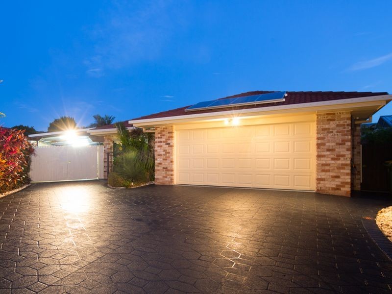 16 Sailfish Avenue, Birkdale QLD 4159