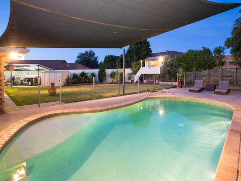 16 Sailfish Avenue, Birkdale QLD 4159