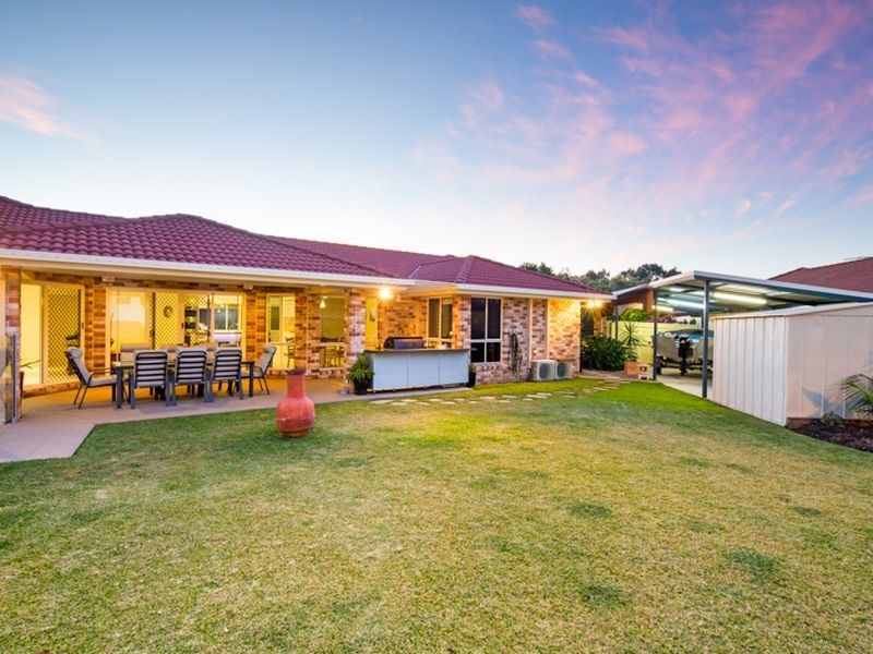 16 Sailfish Avenue, Birkdale QLD 4159