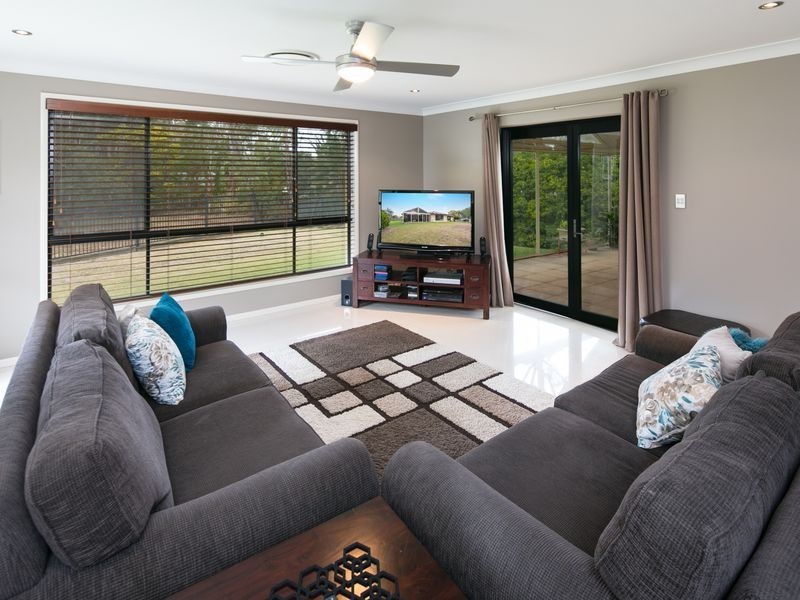 7 Warlow Close, Wellington Point QLD 4160