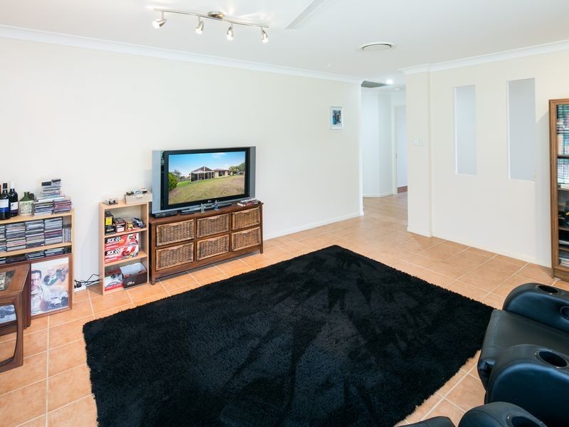 7 Warlow Close, Wellington Point QLD 4160