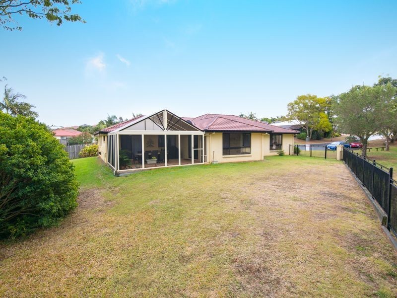 7 Warlow Close, Wellington Point QLD 4160