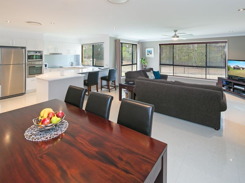 7 Warlow Close, Wellington Point QLD 4160