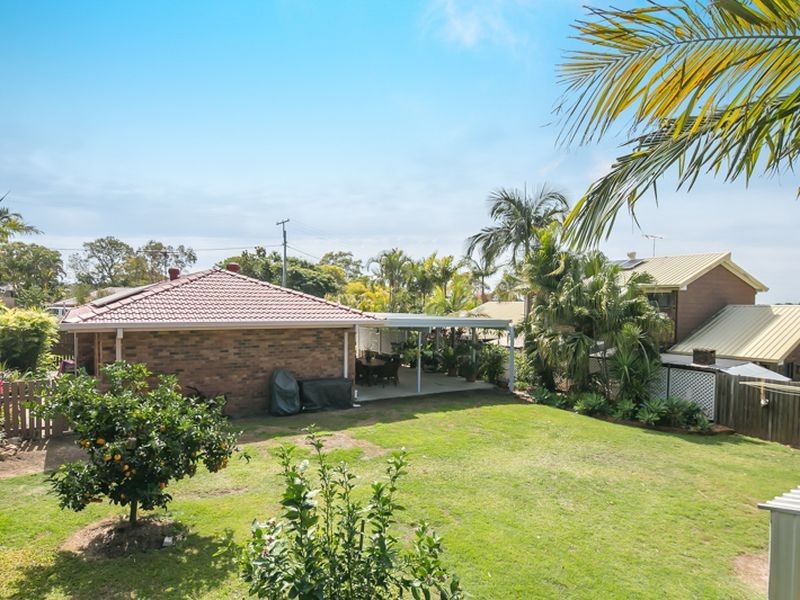 12 Cherry Street, Wellington Point QLD 4160