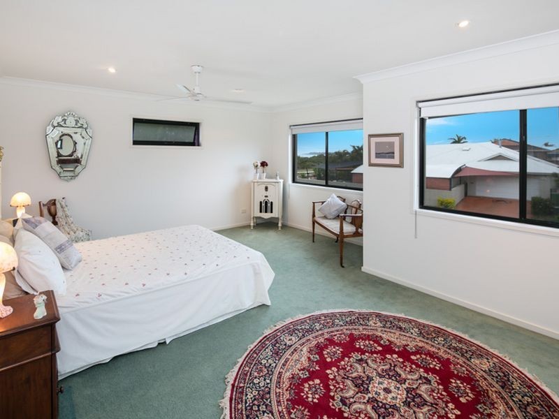 25 Saul Street, Thorneside QLD 4158