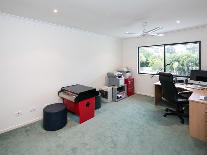 25 Saul Street, Thorneside QLD 4158