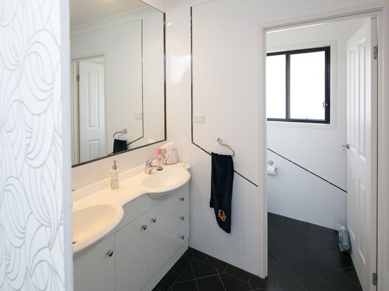 25 Saul Street, Thorneside QLD 4158