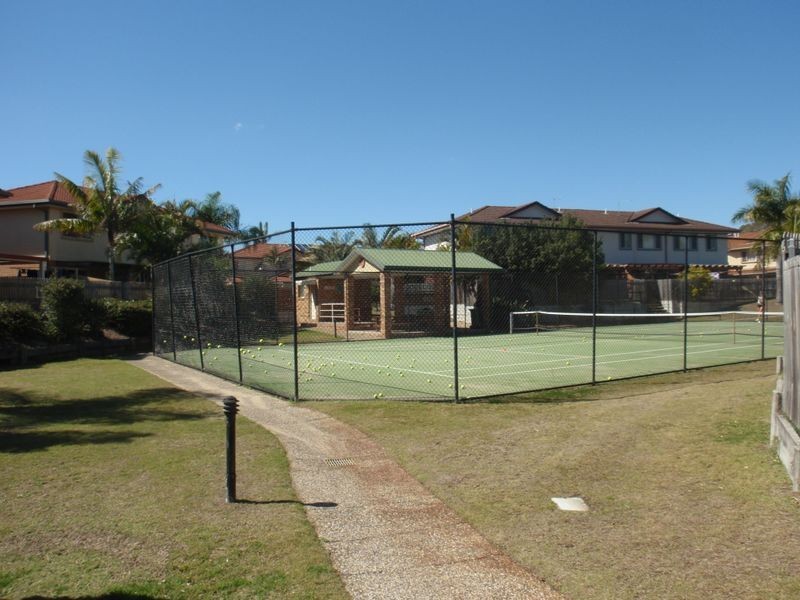 142/9 Bayside Court, Thorneside QLD 4158