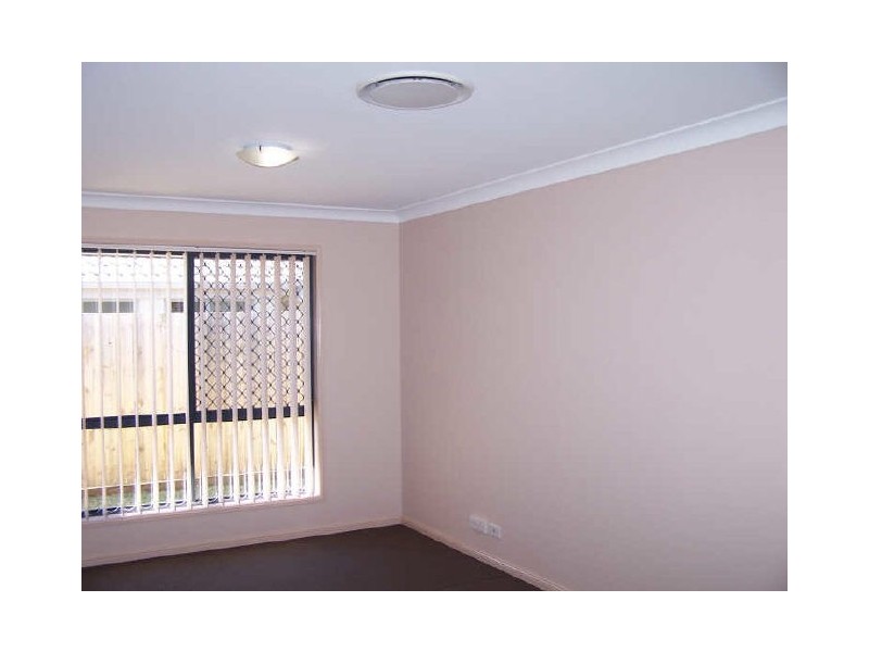 11 Rymera Cres, Gumdale QLD 4154