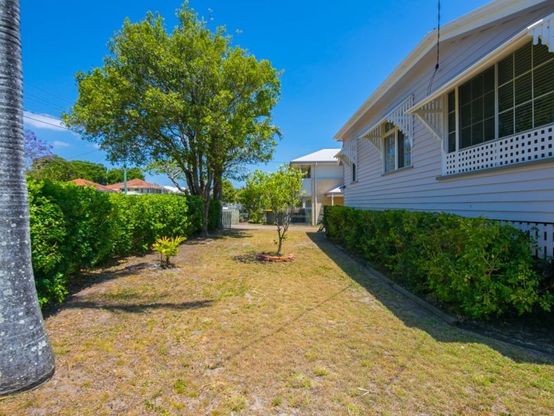 65 Waterview Avenue, Wynnum QLD 4178