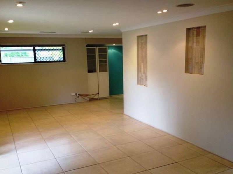 34 Makaha Drive, Birkdale QLD 4159