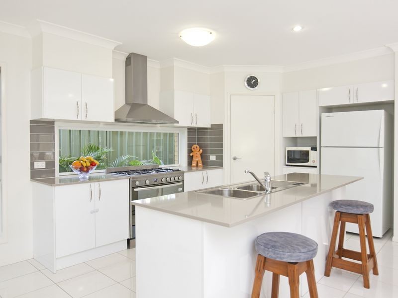 205 Mooroondu Road, Thorneside QLD 4158