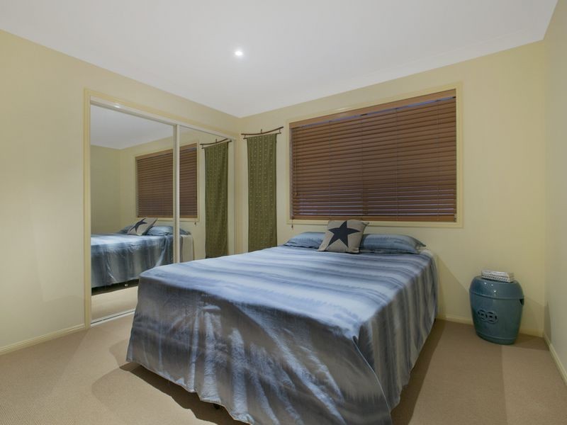 8 Seaside Close, Thorneside QLD 4158