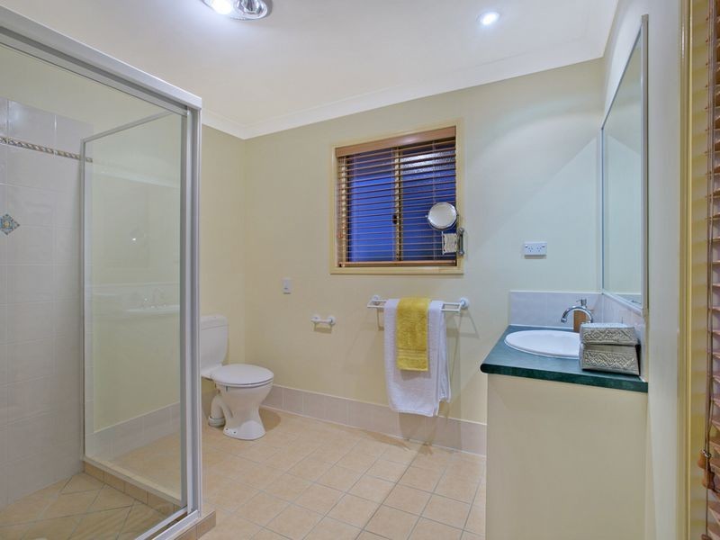8 Seaside Close, Thorneside QLD 4158