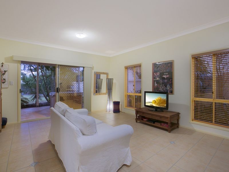 8 Seaside Close, Thorneside QLD 4158