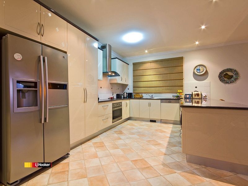 1a Dorsal Drive, Birkdale QLD 4159