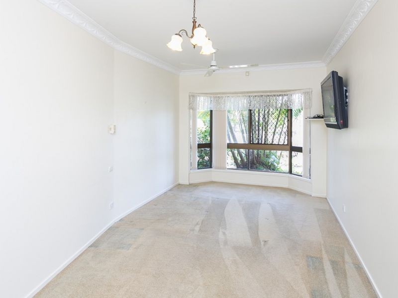 10 Dorsal Drive, Birkdale QLD 4159