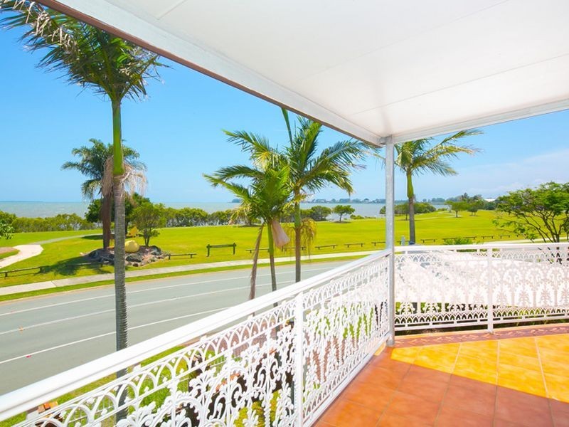 10 Dorsal Drive, Birkdale QLD 4159