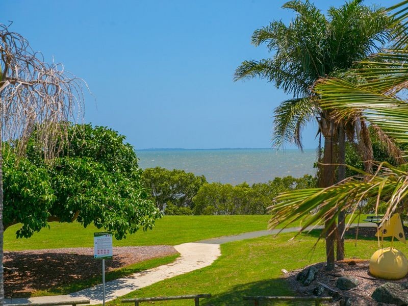 10 Dorsal Drive, Birkdale QLD 4159