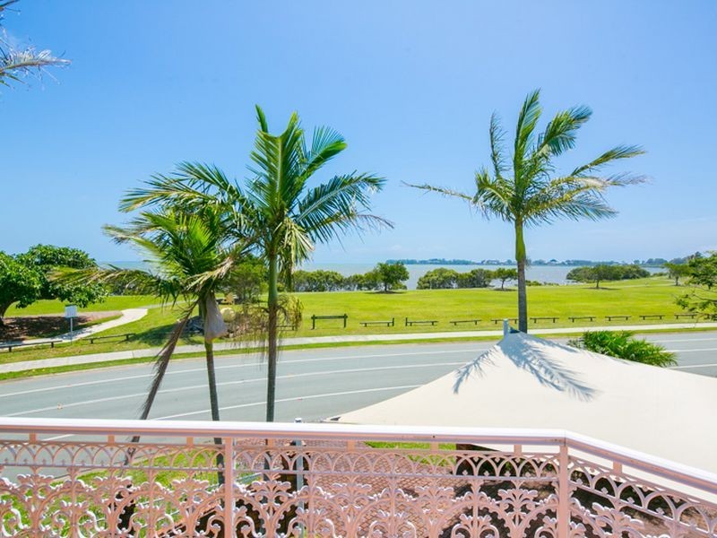 10 Dorsal Drive, Birkdale QLD 4159