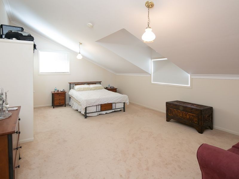 35 Agnes Street, Birkdale QLD 4159