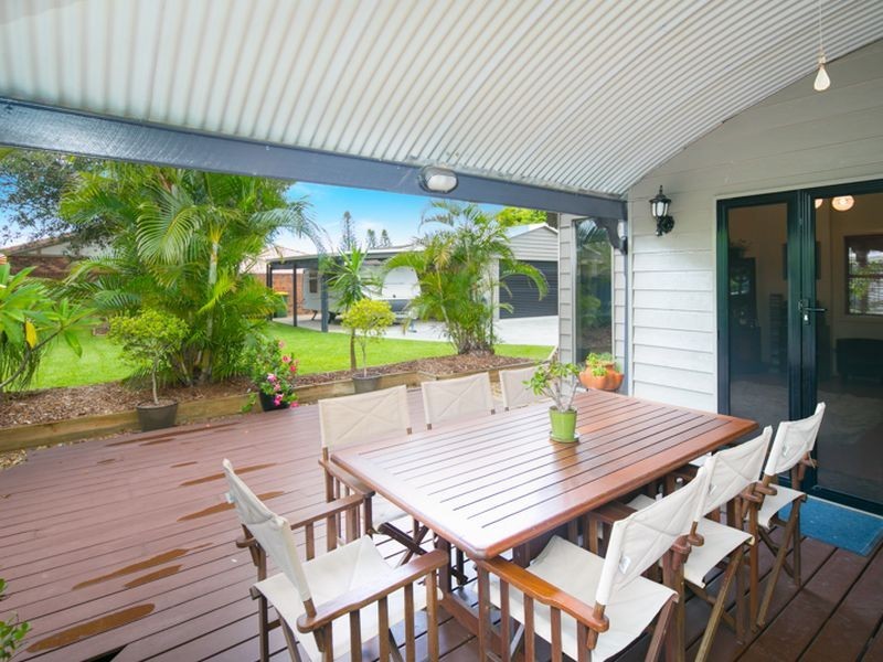 35 Agnes Street, Birkdale QLD 4159