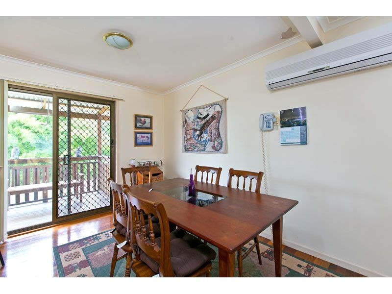 21 Lake View Drive, Thornlands QLD 4164