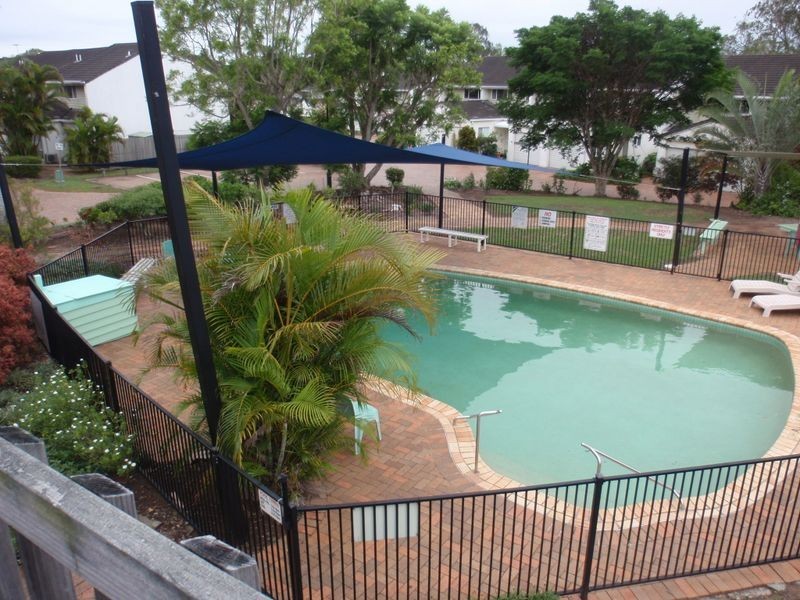 13/14 Kensington Place, Birkdale QLD 4159