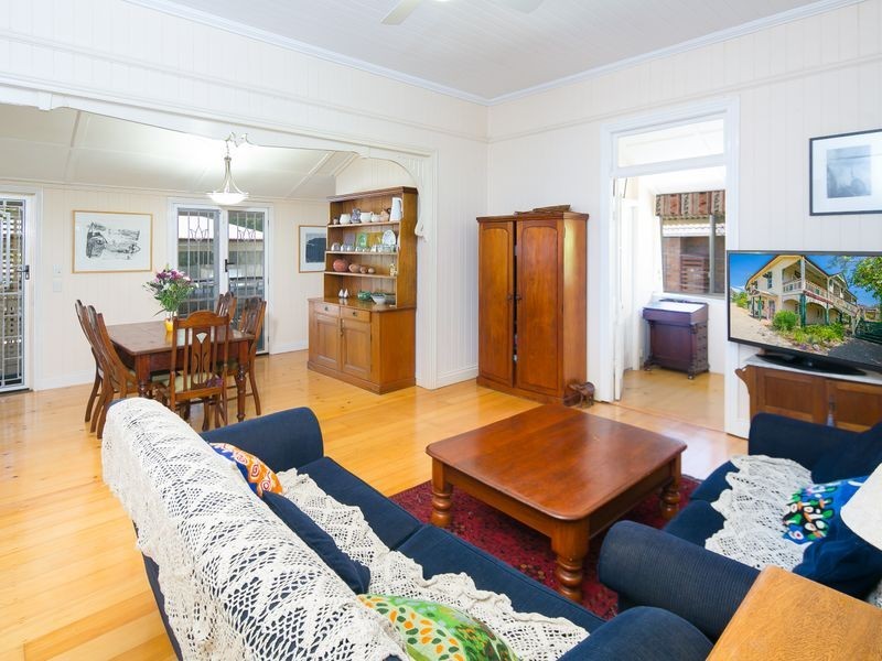 14 Victor Street, Birkdale QLD 4159