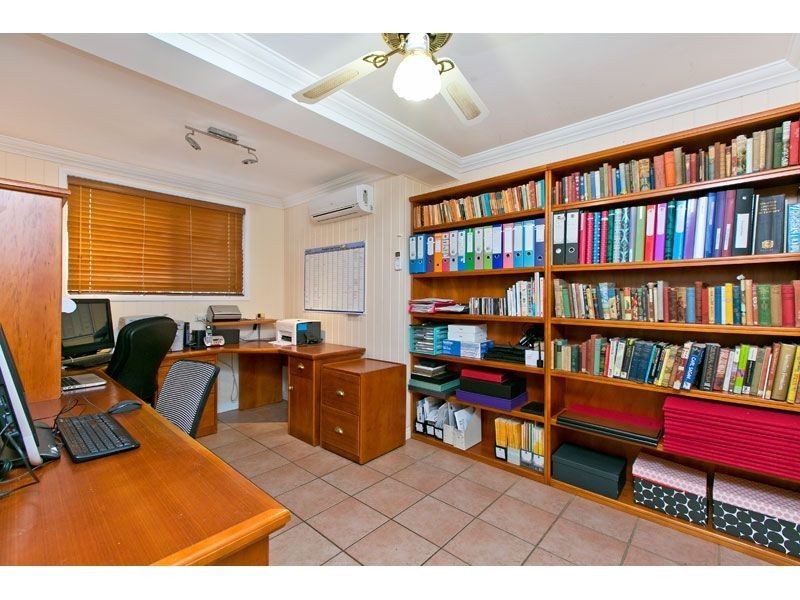 14 Victor Street, Birkdale QLD 4159