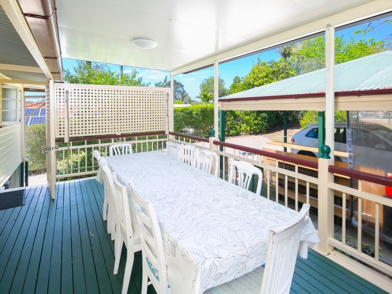 14 Victor Street, Birkdale QLD 4159